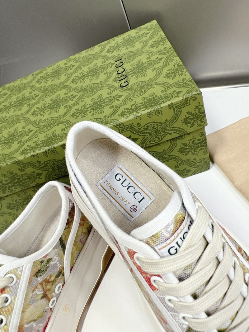 Gucci Casual Shoes